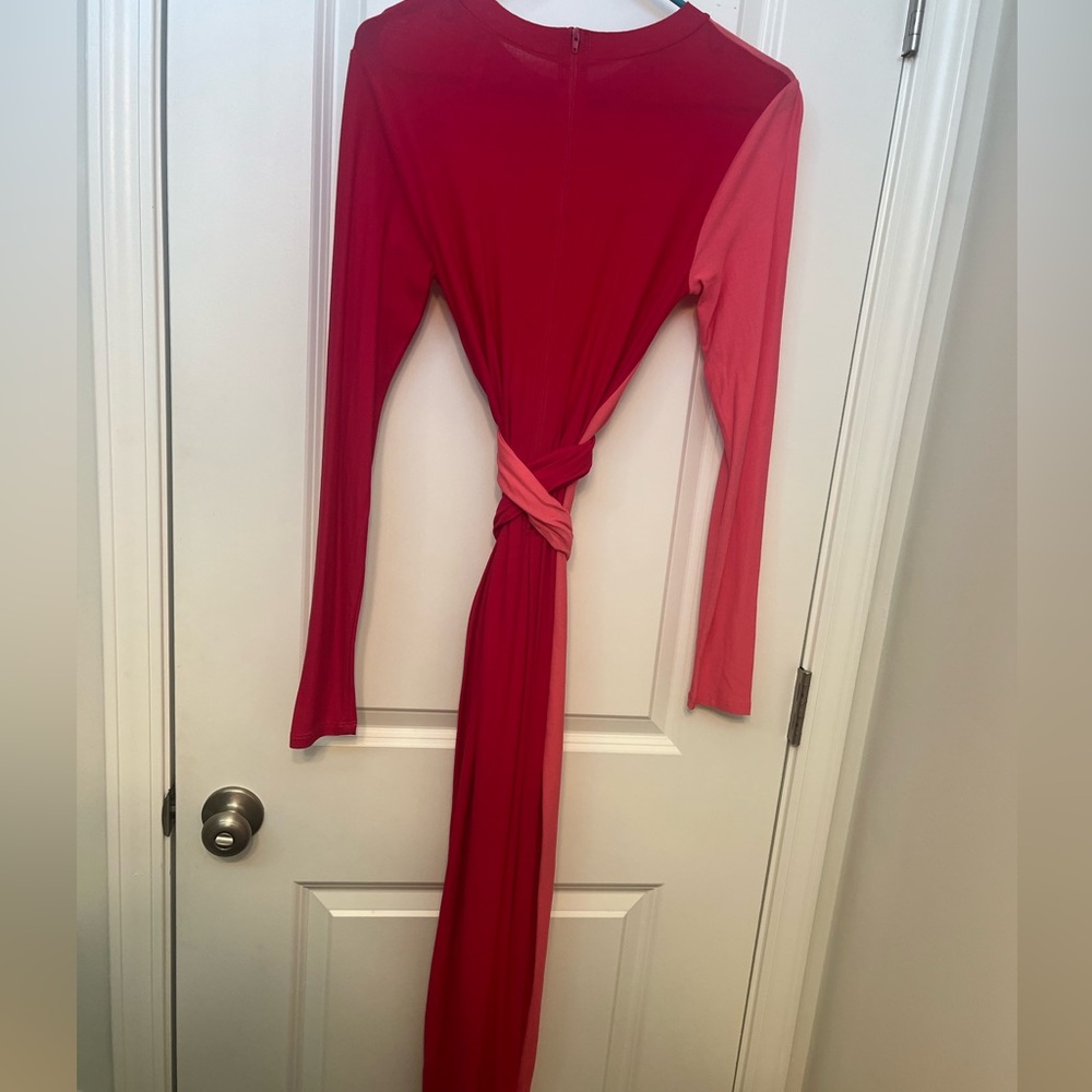 ColorBlock Body-con Maxi Dress - Picture 4 of 6
